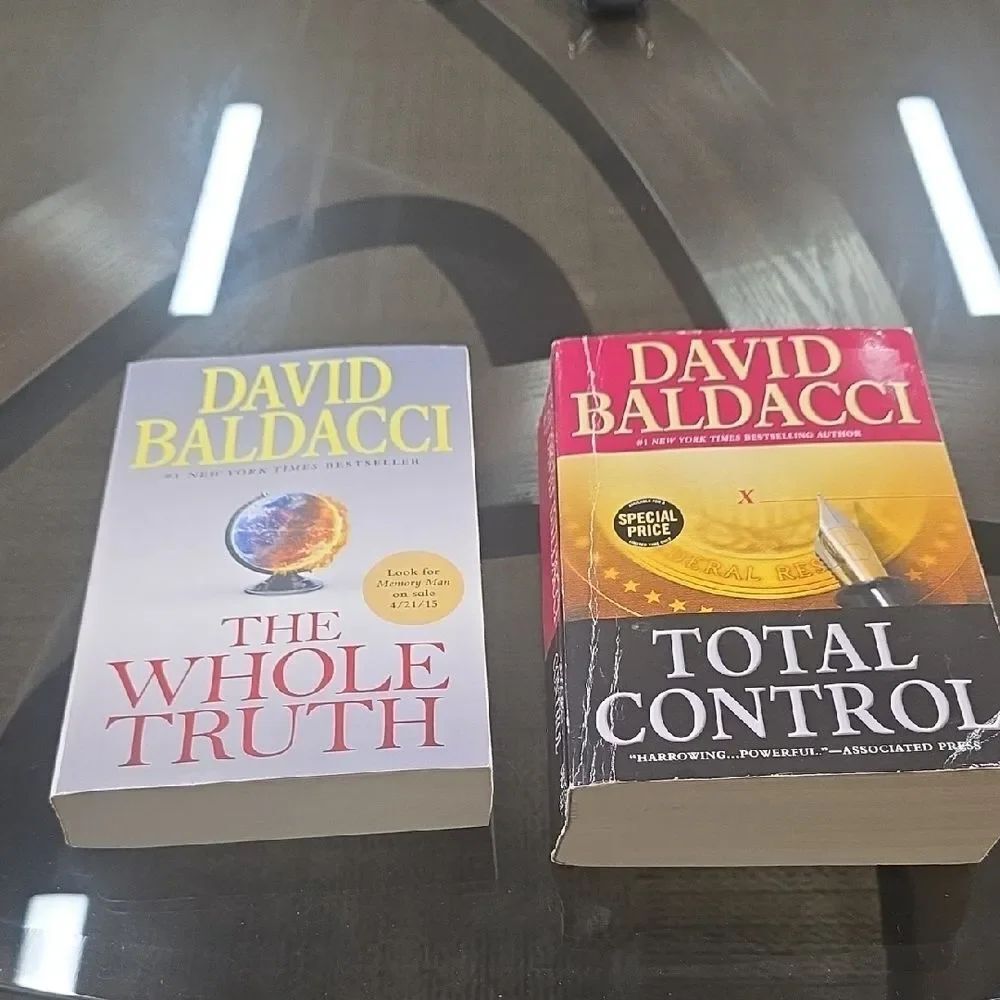 David Baldacci Book Set - The Whole Truth & Total Control